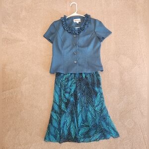 Danny & Nicole Dark Teal Skirt Set, Size 4P Top And 6P Skirt